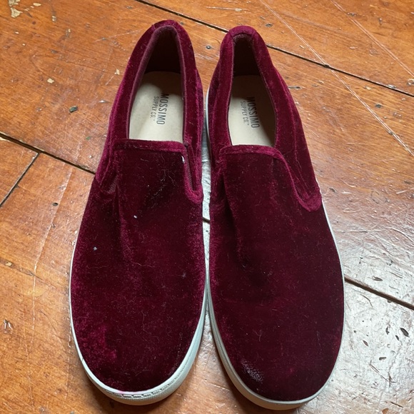 Maroon Mossimo loafers - Picture 2 of 4